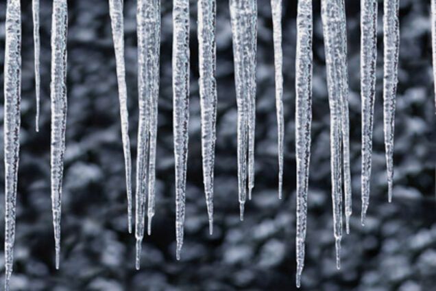 Європа тоне в танучих снігах