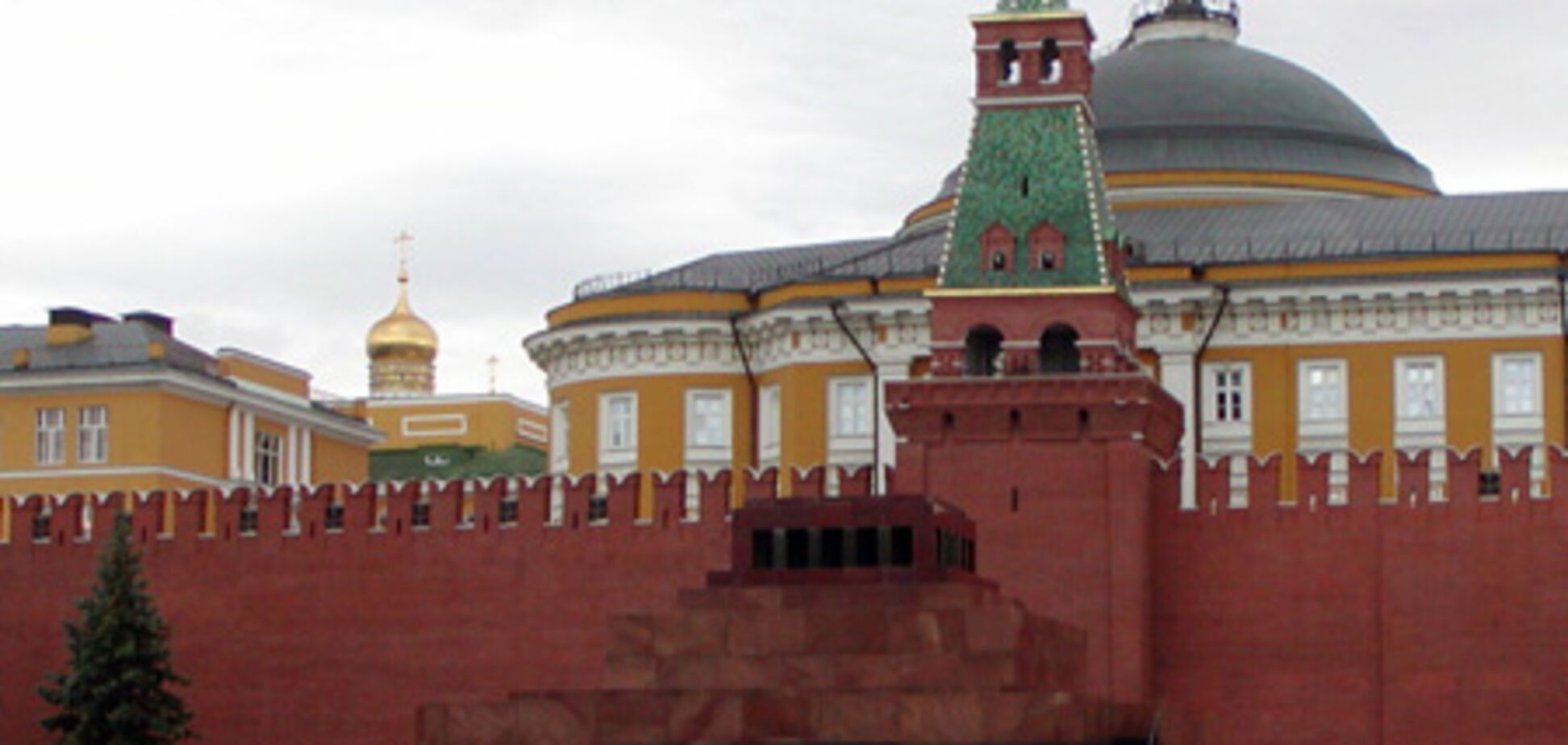 У Росії хочуть поховати останки Леніна