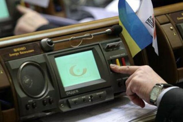 Рада попросит Януковича уволить посла Украины в РФ