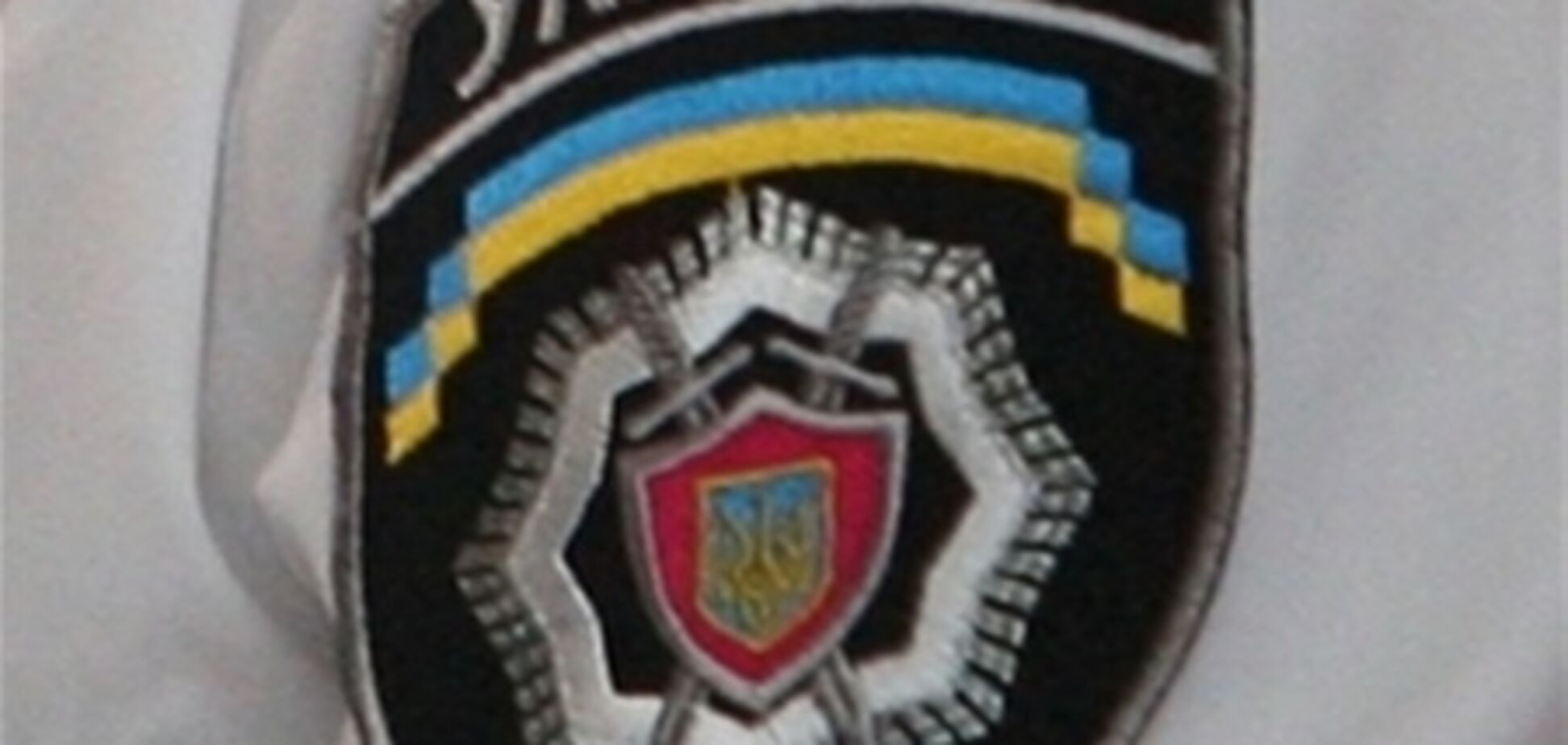 Міліція стверджує, що з вікон відділень допитувані стрибають самі