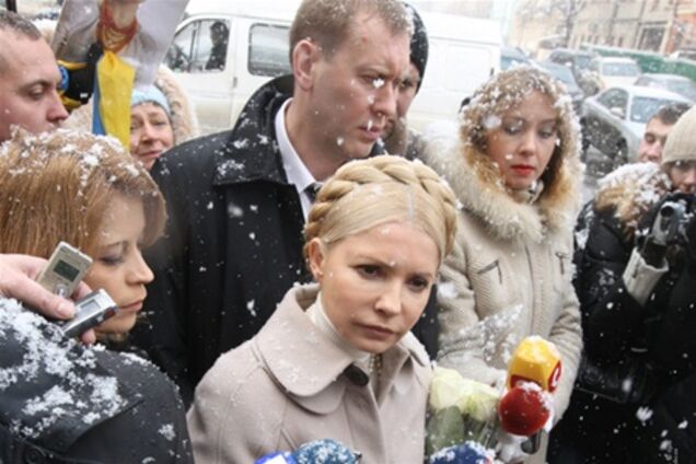 Тимошенко снова попросит следователей отпустить ее в Брюссель