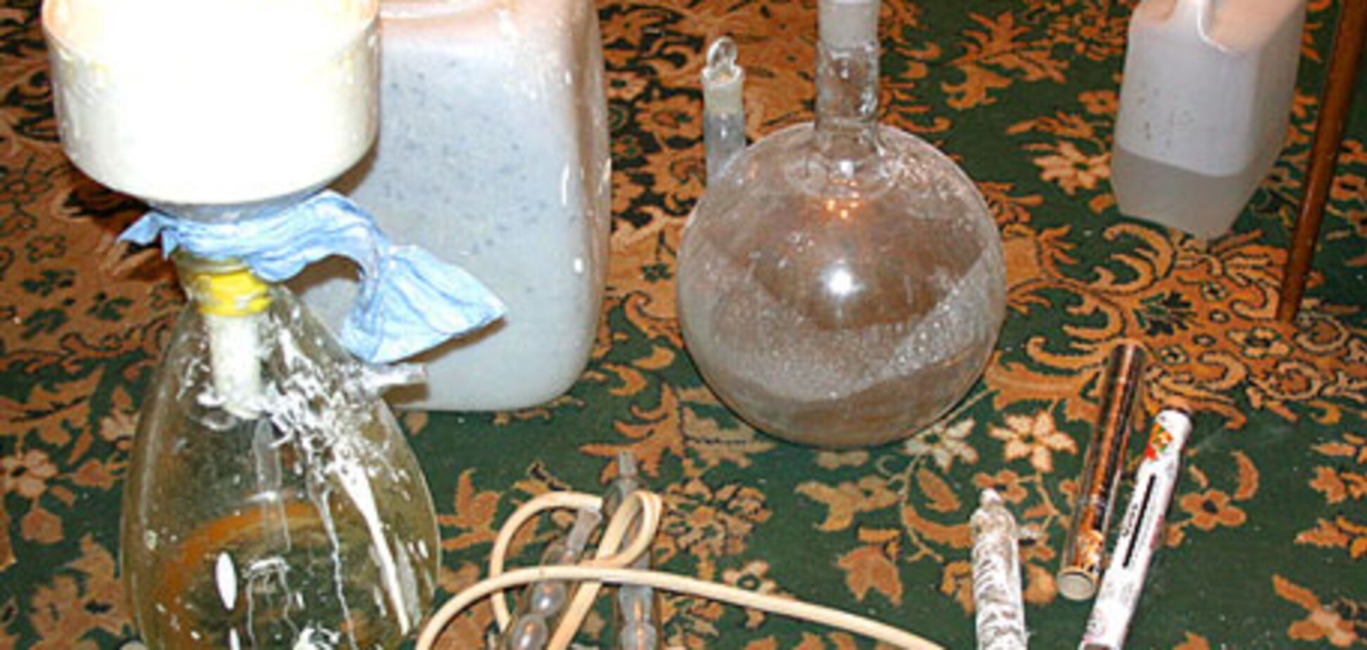 В Украине продают наркотики из бытовой химии