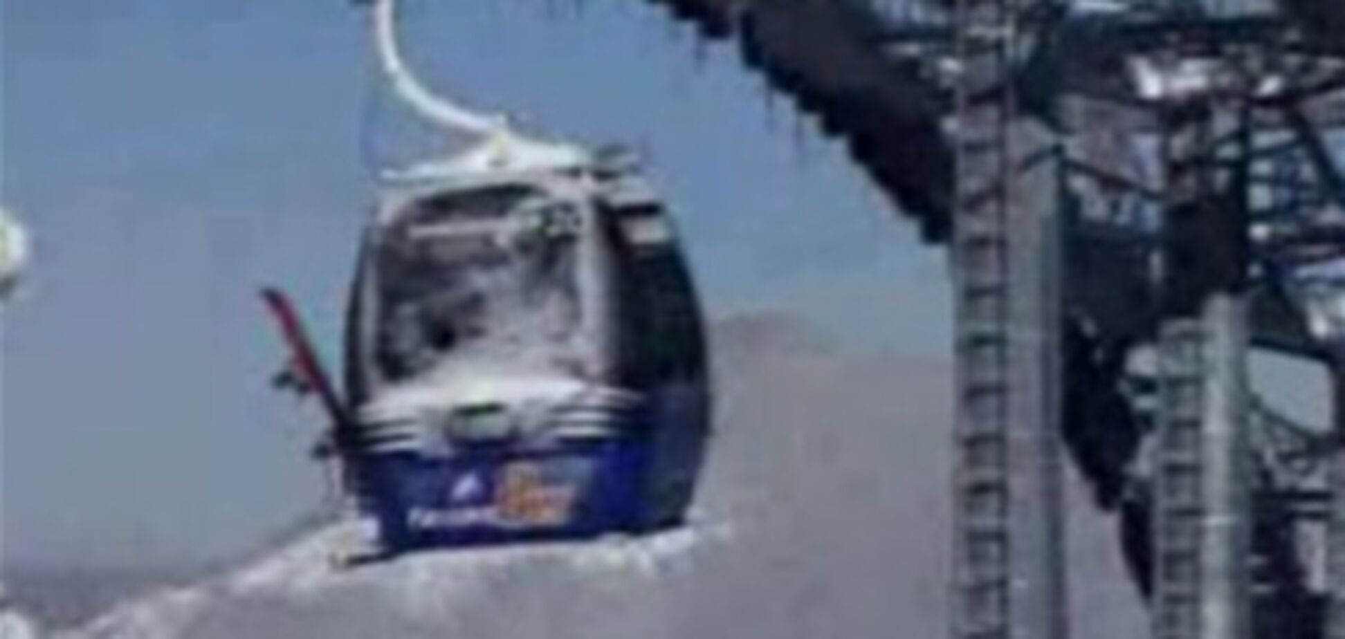 На підйомнику в Австрії застрягла сотня гірськолижників