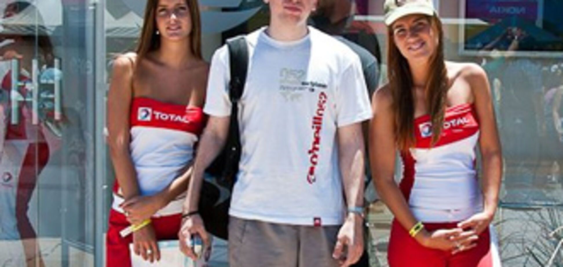 Спокусливі дівчата з ралі 'Дакар' 2011