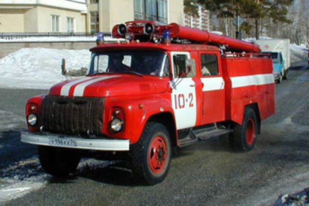 Викрадач заснув у краденій пожежній машині