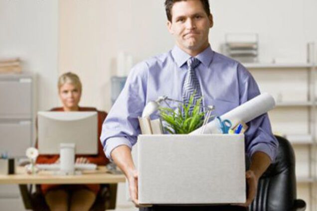 Що забирають співробітники у свій останній день на роботі