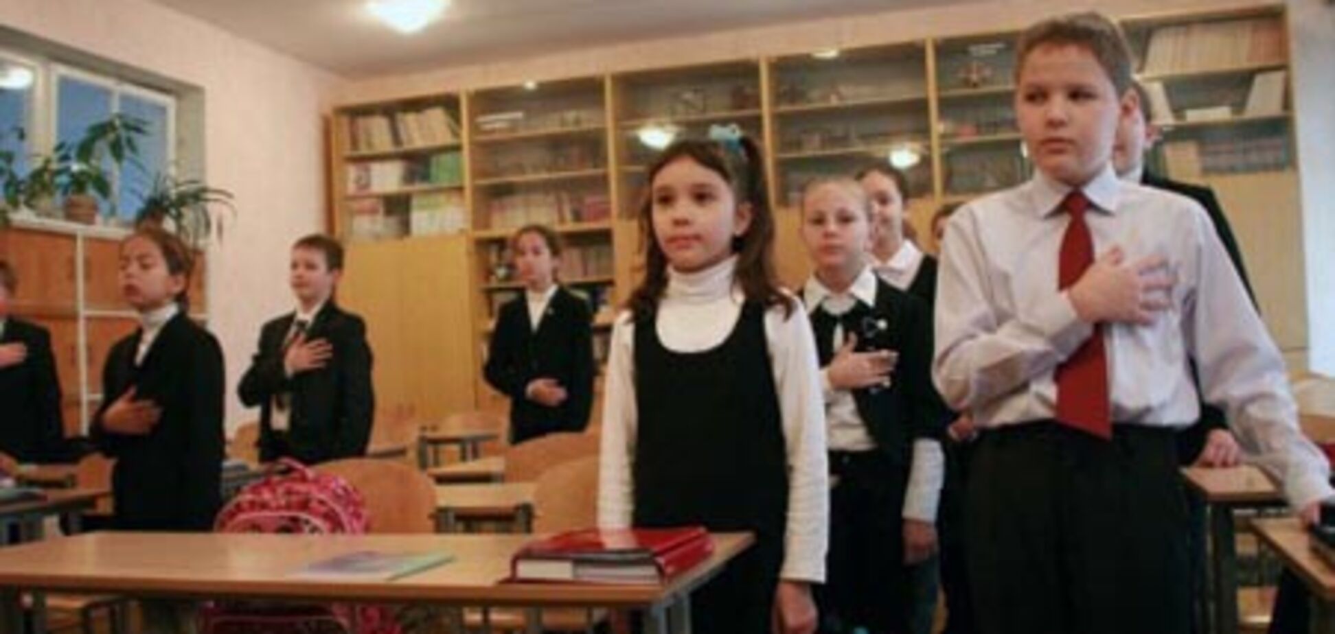 Школьников заставят по утрам петь гимн Украины