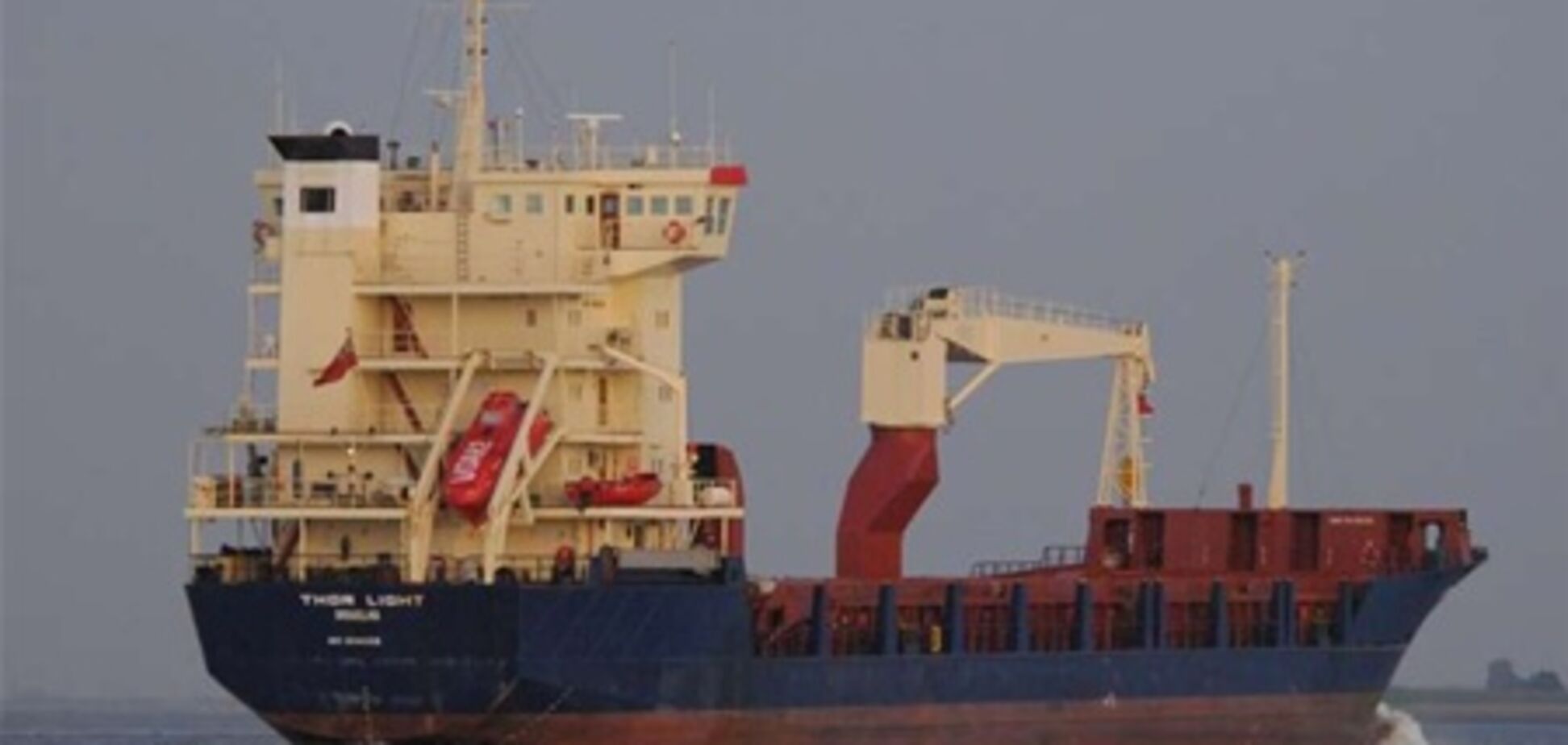 У берегов Гвинеи пираты напали на судно с украинцами на борту