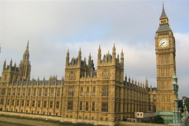 Скорость падения башни Биг Бен увеличилась