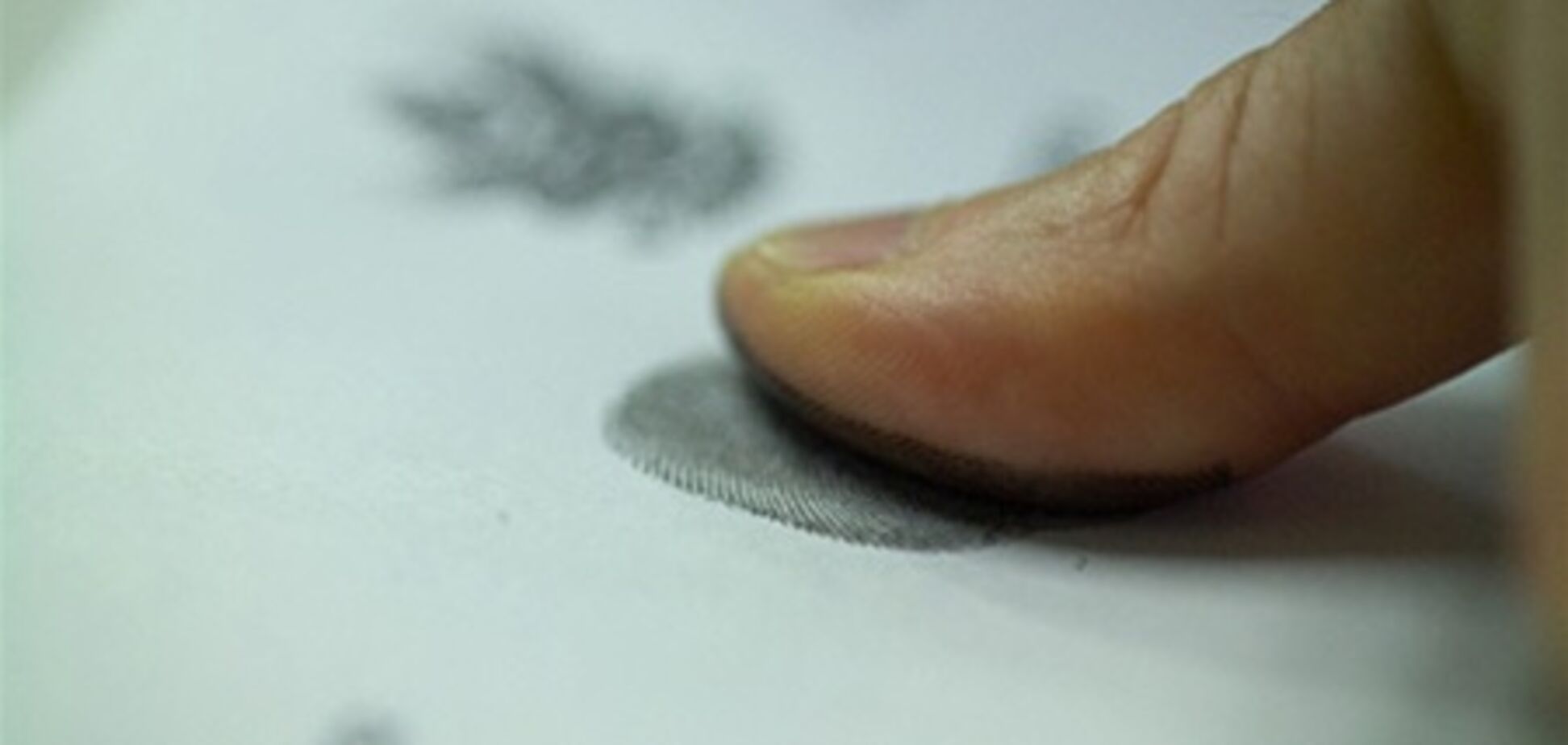 В 2013 году польские биопаспорта будут с отпечатками пальцев