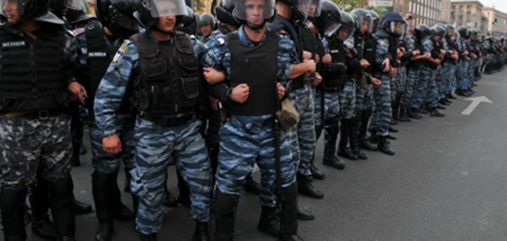 Автобуси з 'Беркутом' залишили Хрещатик