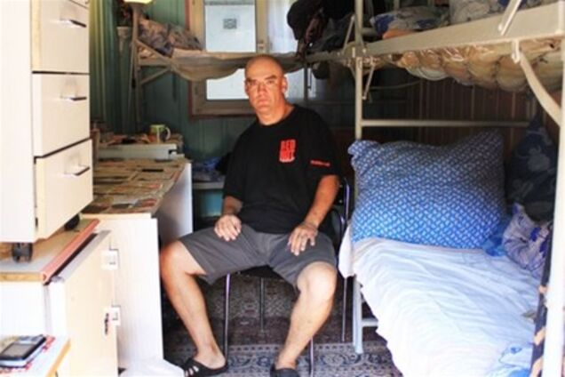 Бараки у дворца