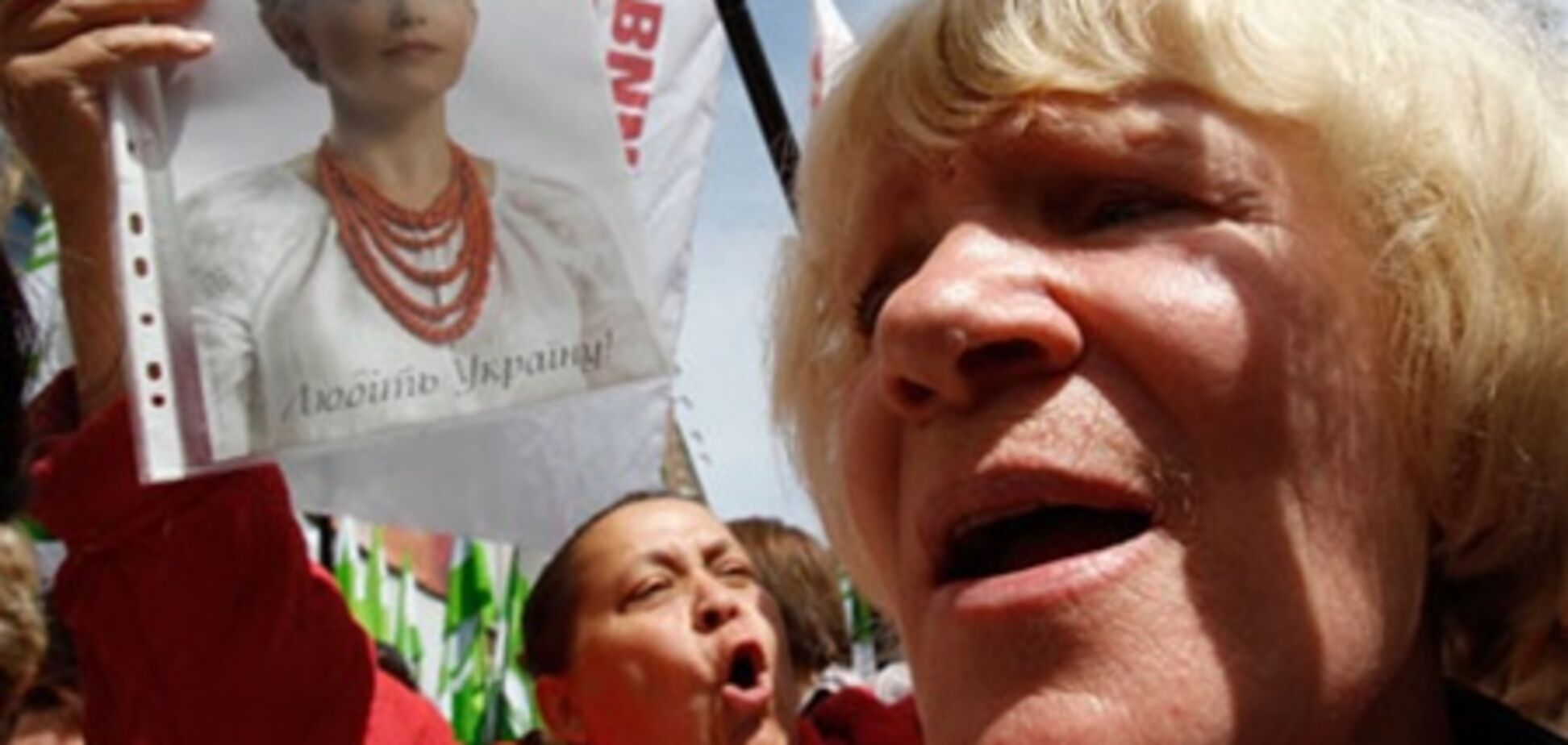 Галичанам Тимошенко шкода, але на барикади за неї не вийдуть