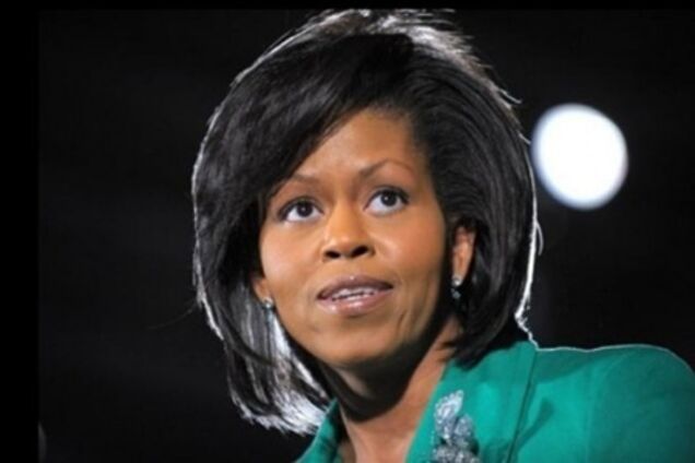 Мішель Обама стрибала в саду Білого дому заради світового рекорду