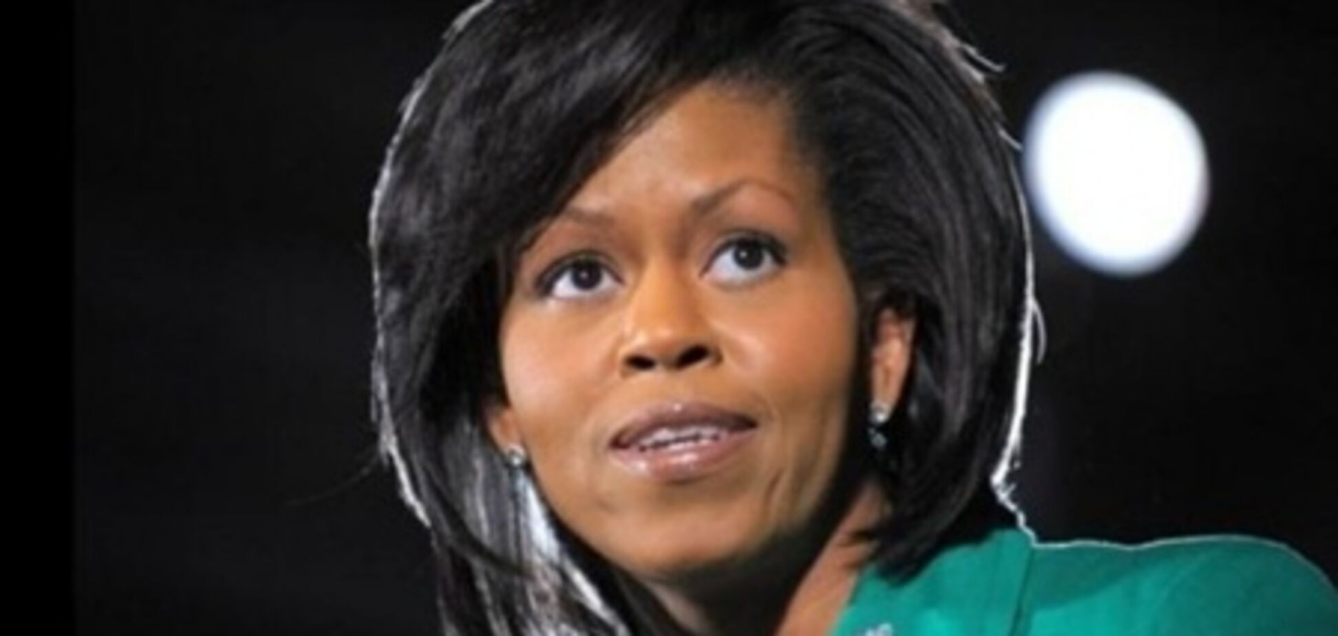 Мішель Обама стрибала в саду Білого дому заради світового рекорду