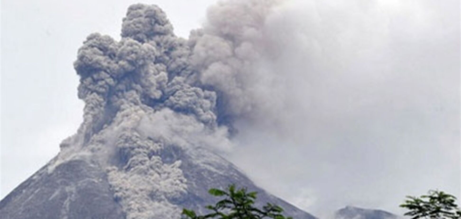 Іспанське місто евакуюють через загрозу виверження вулкана