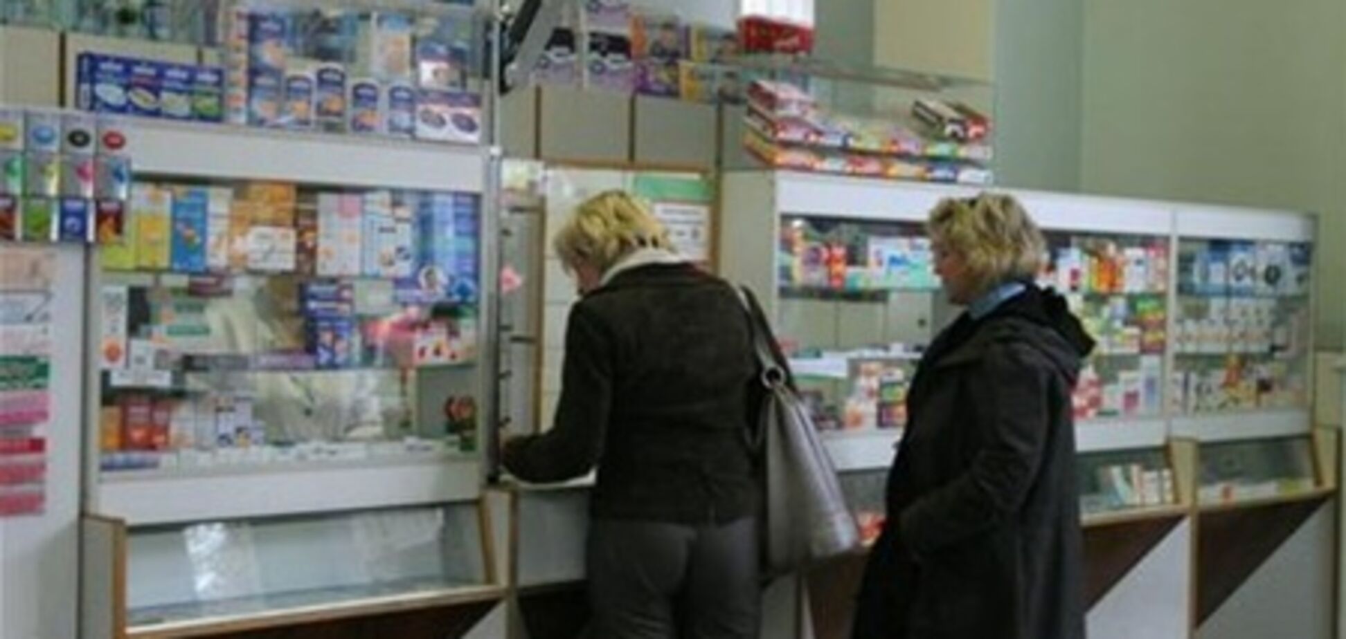 Аптеки, парикмахерские, отделения банков, магазины, нотариальные конторы выгоняют