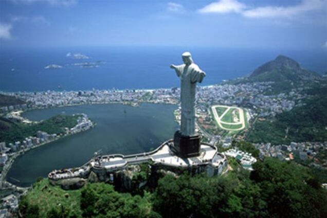 Топ-10 найвищих монументів у світі