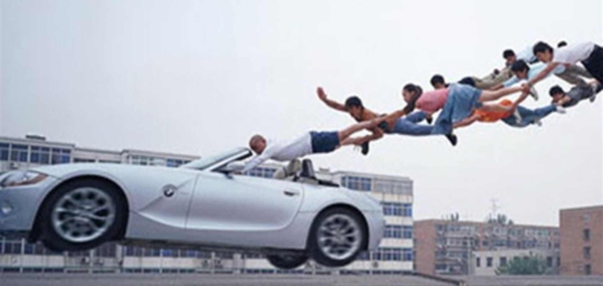 У підвішеному стані