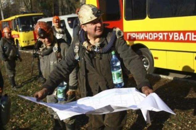 На донецькій шахті евакуювали понад 100 гірників через пожежу