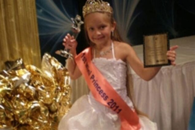 Семилетняя украинка завоевала титул 'Мини-Мисс Вселенная'. Фото