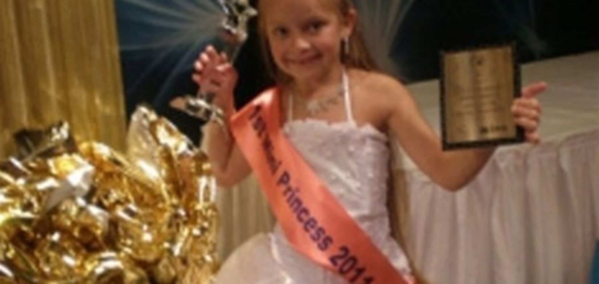 Семилетняя украинка завоевала титул 'Мини-Мисс Вселенная'. Фото
