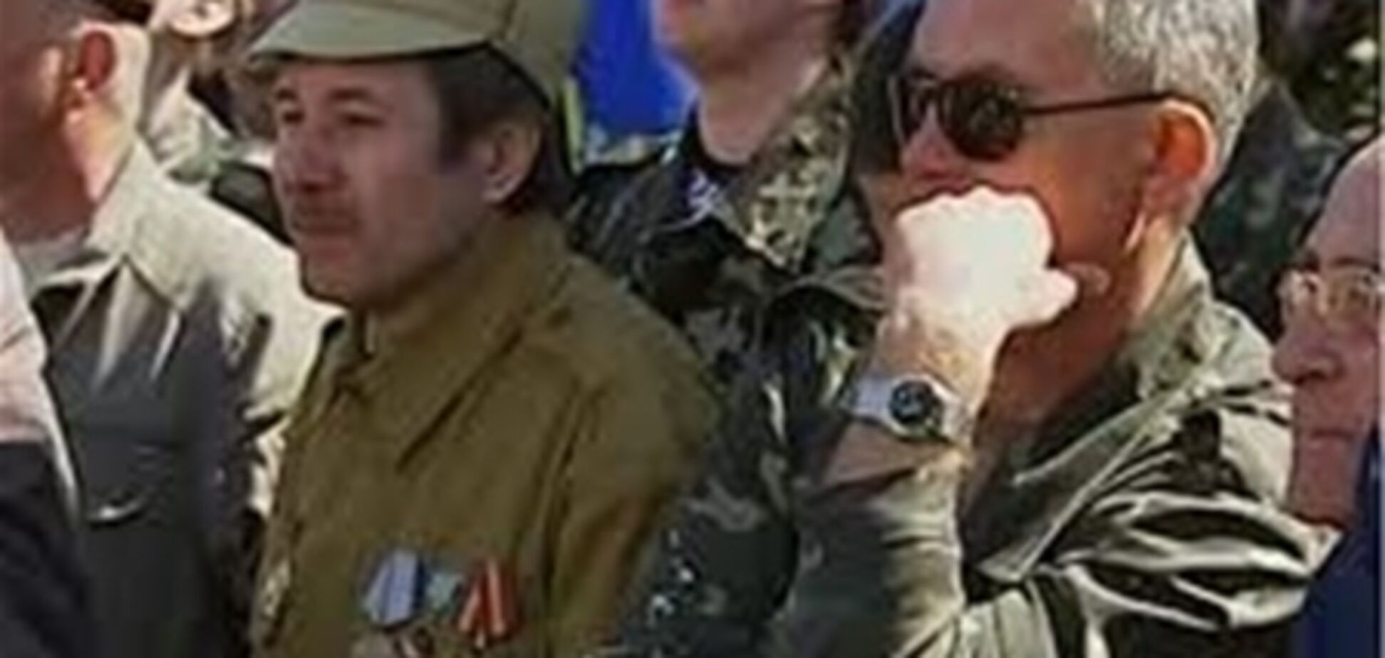 Афганці заблокували міліцію і податківців у себе в офісі