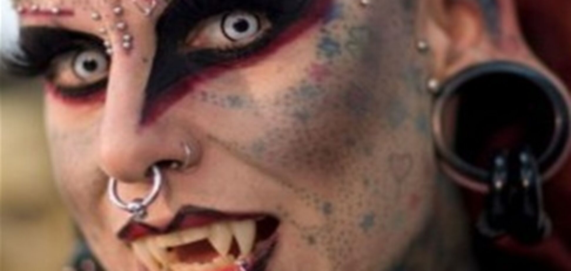 Женщина-вампир верит в свое бессмертие