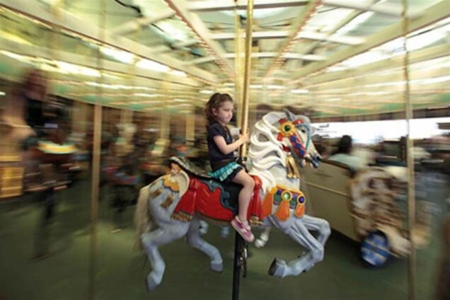 Столітня карусель в місті Санта-Крус