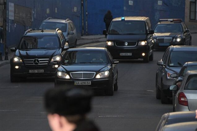 Кортеж Януковича потрапив у ДТП