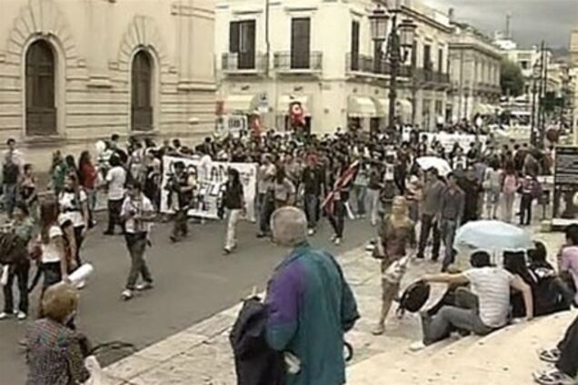 Протесты в Риме: демонстранты подожгли минобороны