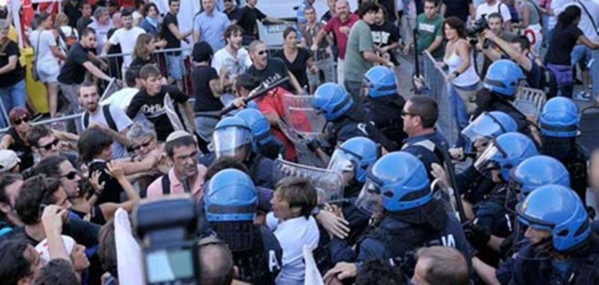 Під час заворушень в Римі постраждали 70 людей