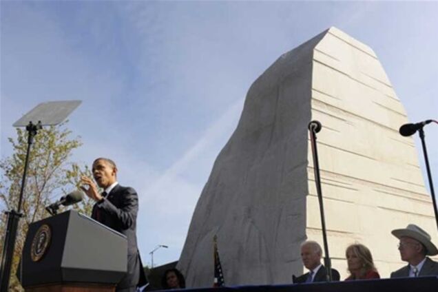 Обама відкрив меморіал Мартіну Лютеру Кінгу у Вашингтоні. Фото