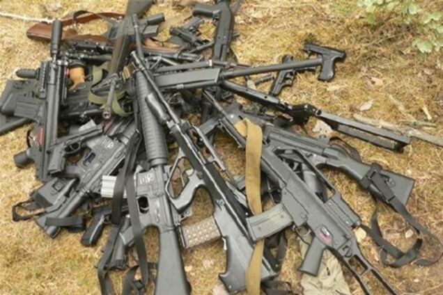 Затримано підозрюваного у продажу зброї університету МВС