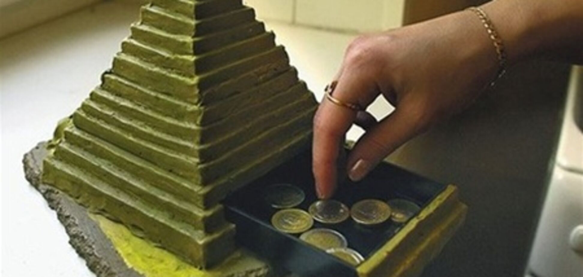 Советы психологов: как не попасться на крючок финпирамиды?