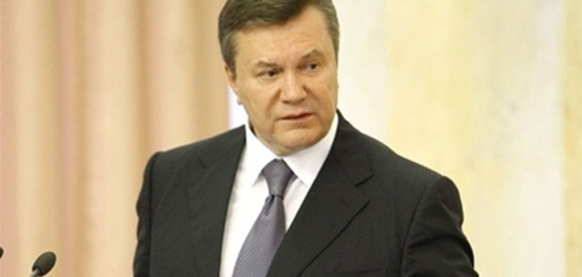 Янукович вважає недоречним звільнення Тимошенко на догоду іноземним політикам