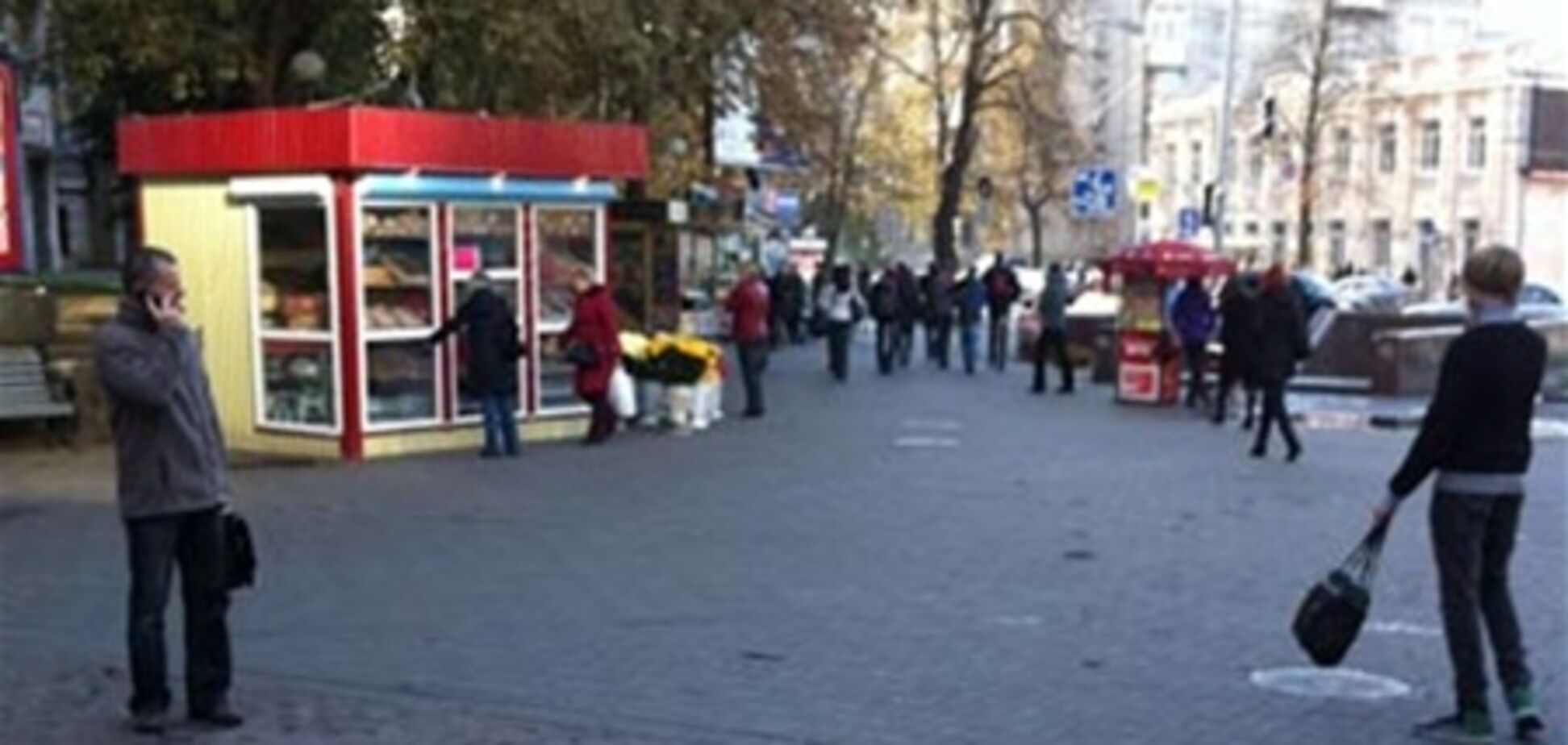 Вскоре возле станций метро «Олимпийская» и «Арсенальная» уберут киоски