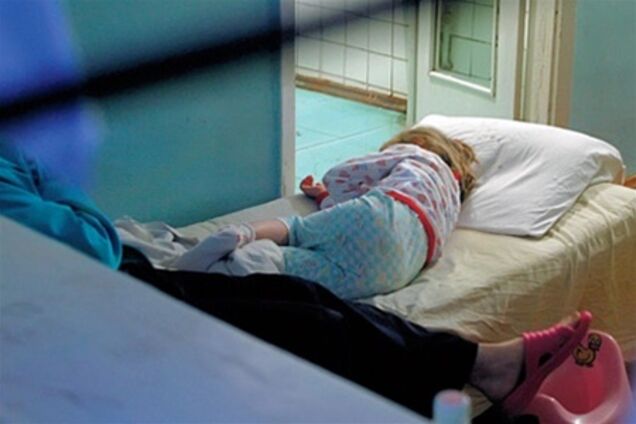 Отруєння на Луганщині: у лікарні вже 49 дітей