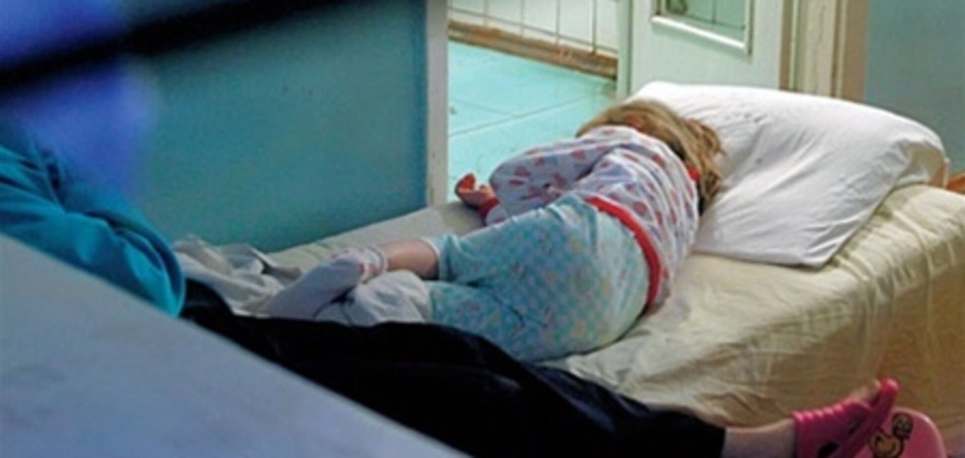 Отруєння на Луганщині: у лікарні вже 49 дітей