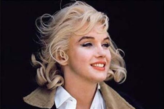 На аукціон виставлять кільце Мерілін Монро 