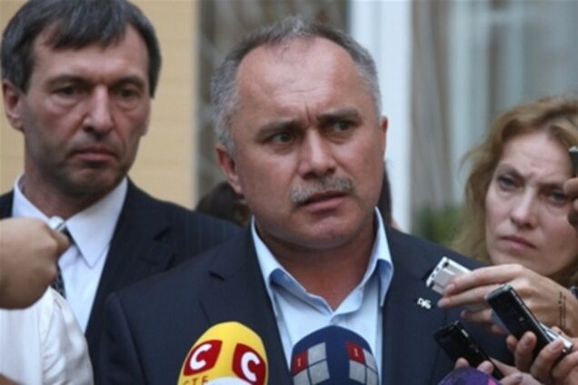 Тимошенко веде себе в суді адекватно - адвокат 