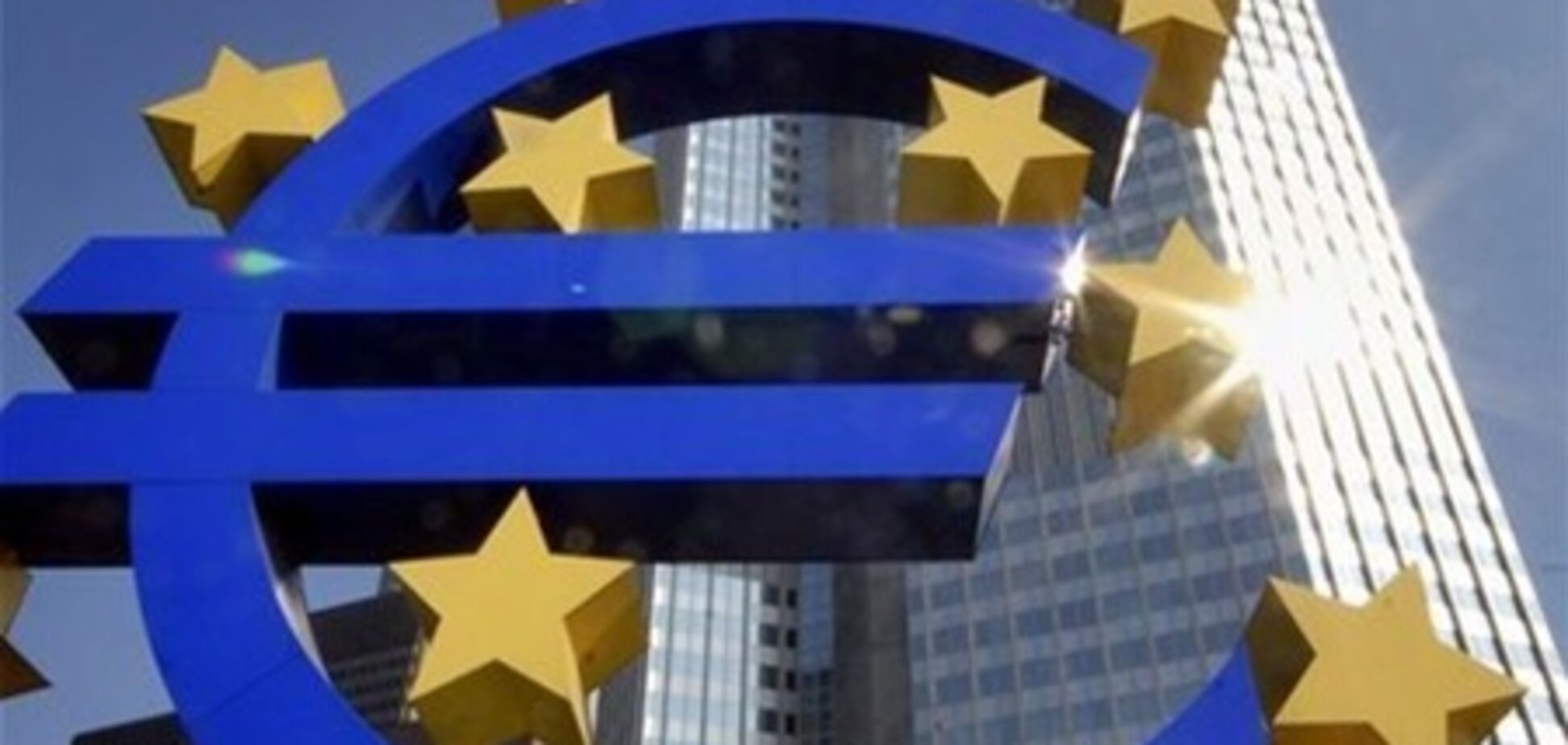 Лидеры ЕС создали европейское 'экономическое правительство'