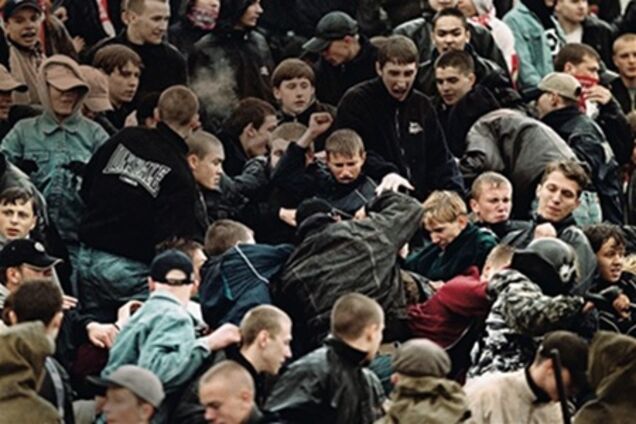 Полтавские фанаты подрались с гостями из Крыма