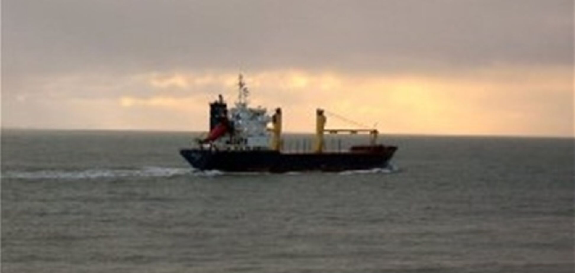 На затонувшем иранском судне было пятеро украинцев: четверо спаслись, пятого ищут