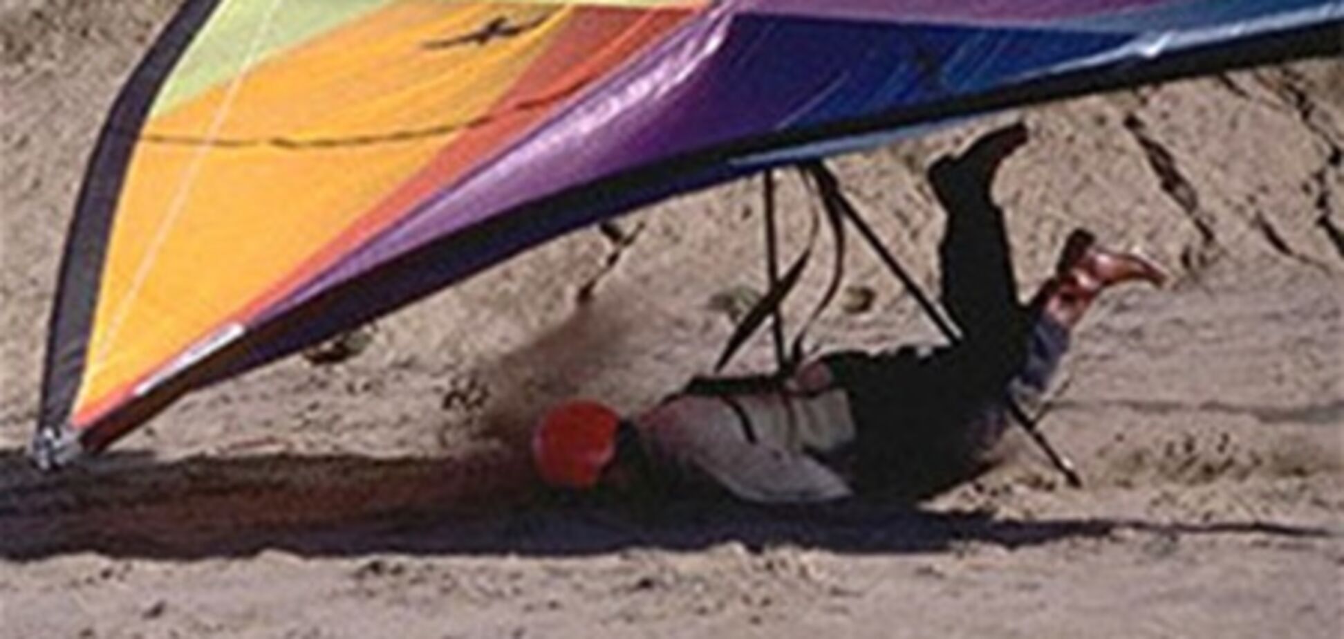 Під Полтавою розбився дельтапланерист