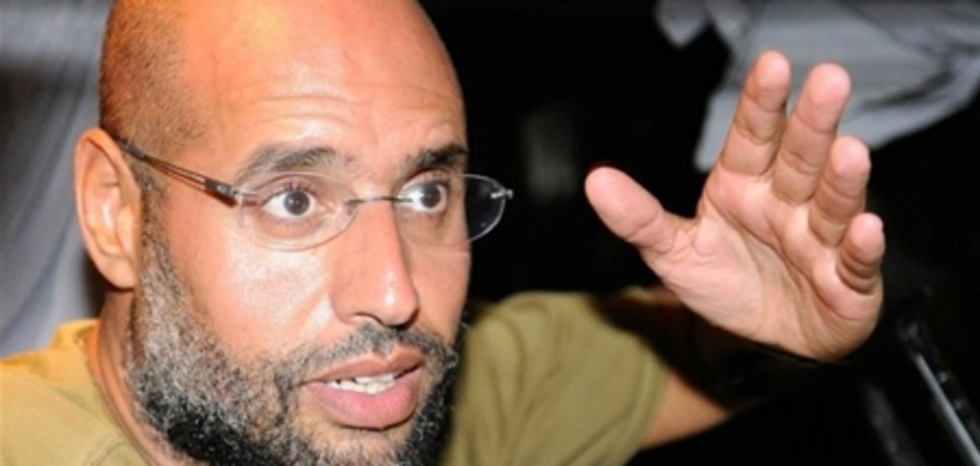 Семья убитого Муамара Каддафи переедет жить в ЮАР