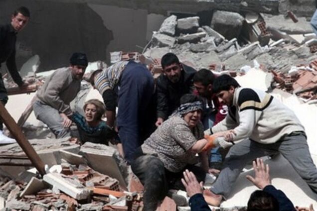 Турок рятують мобільники