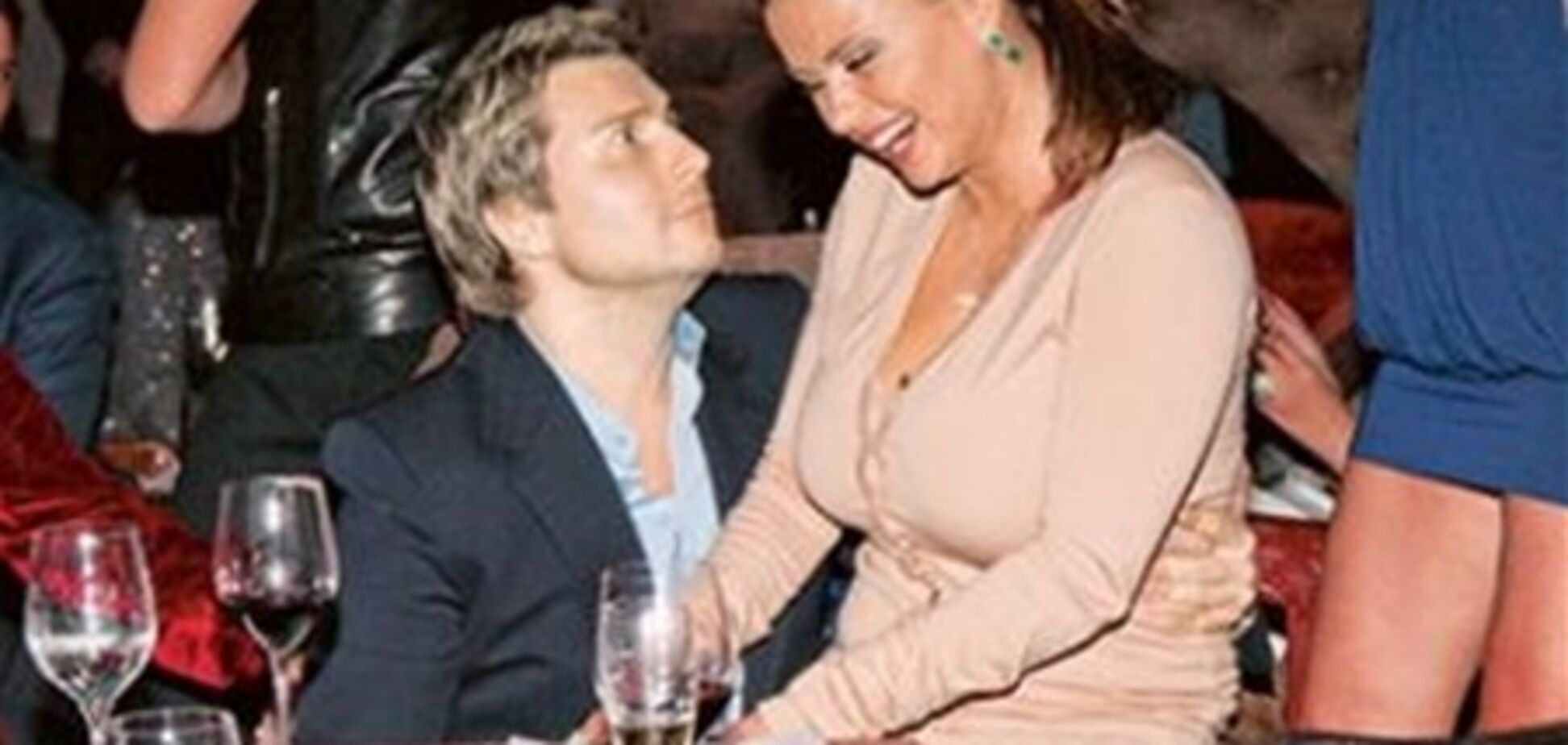 Семенович отдавила коленки Баскову