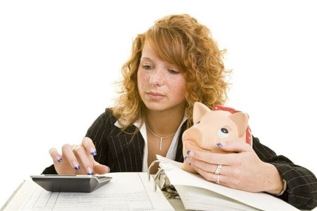 Українські жінки виявились економнішими за чоловіків - дослідження