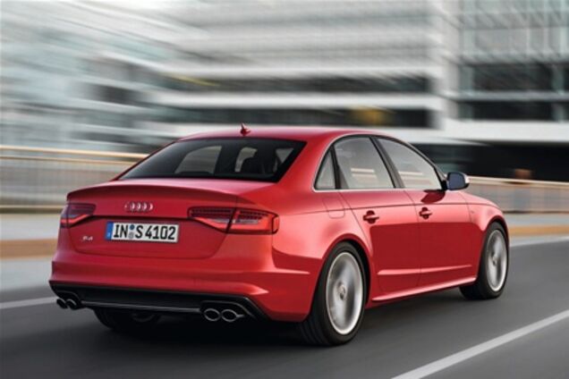 Все семейство Audi A4 обновилось 